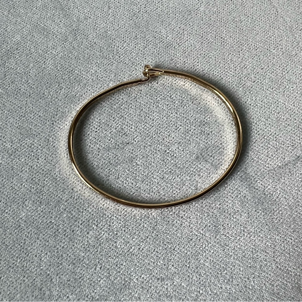 Gold Clasp Bracelet
